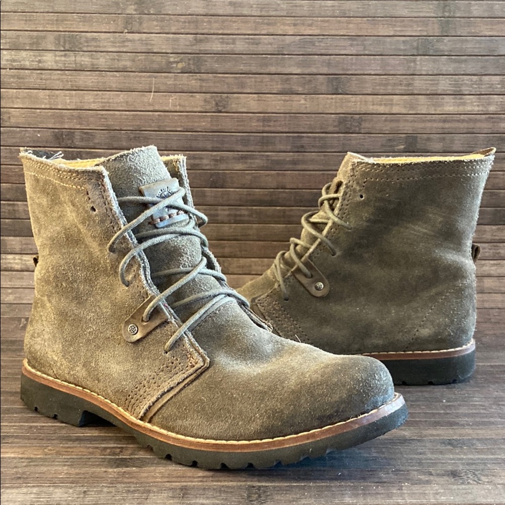 Bussola Olive Green Kalahari Lady Keely Suede Ankle Boots with Lace-Up Design